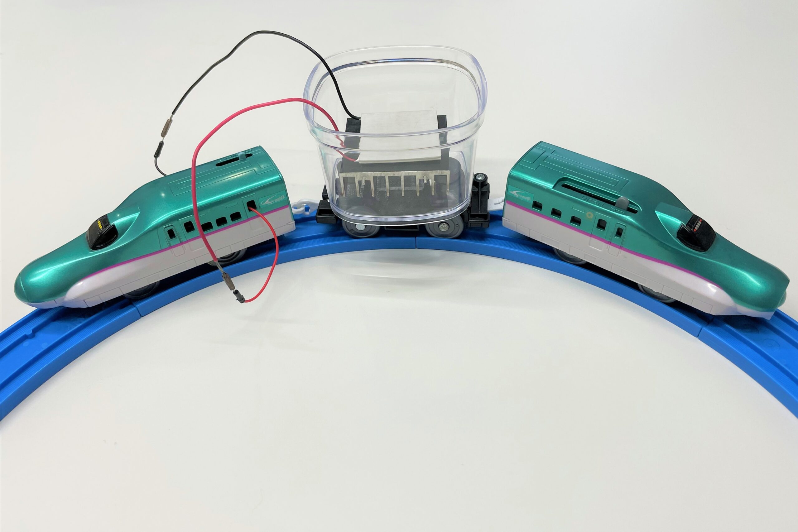 ナノテクで熱を電気に】熱電変換で電車を動かす | 東大駒場